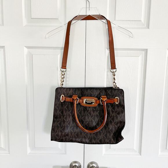 Michael Kors Hamilton Large East West Monogram Shoulder Tote - Picture 1 of 14